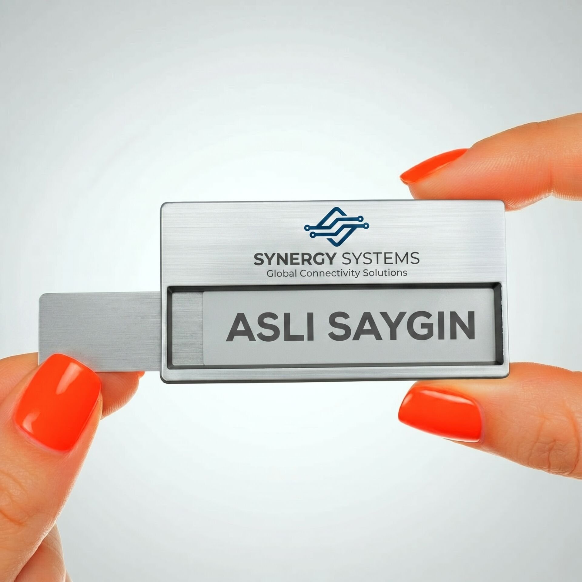 Logo Yaka İsimliği | Logolu ve Kişiye Özel İsimlik - Giftcrea