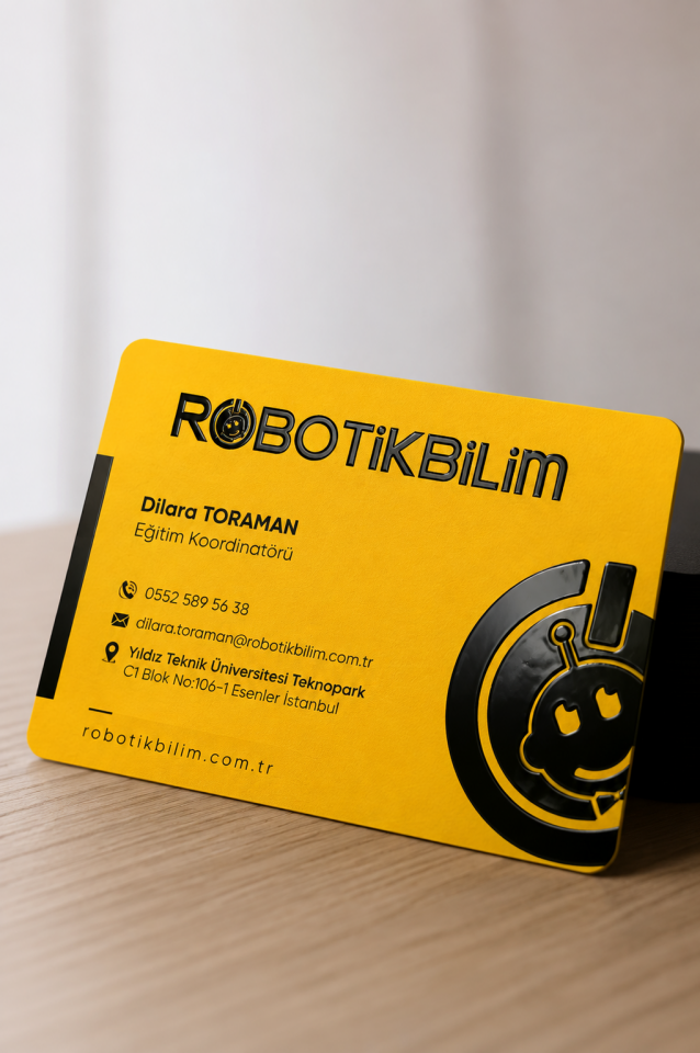 Kabartma Laklı Kartvizit | Premium Kartvizit Baskı - GiftCrea