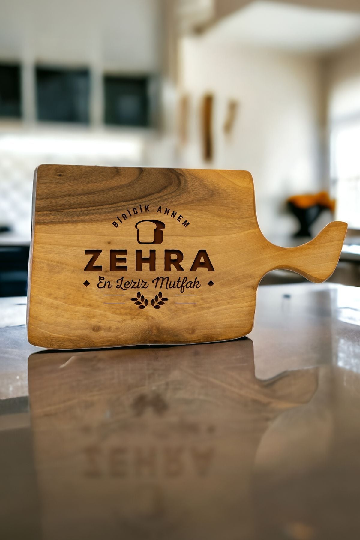 Kişiselleştirilebilir Ceviz Kesme Tahtası, Anneler Günü ,Servis Kesme Tahtası ,İsme ve Güne Özel
