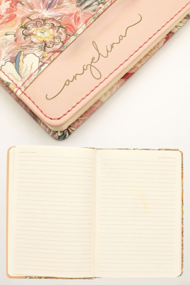 Kişiye Özel Çiçek Desenli Defter Lazer İsim Kazıma Günlük Kartlıklı Defter Gri
