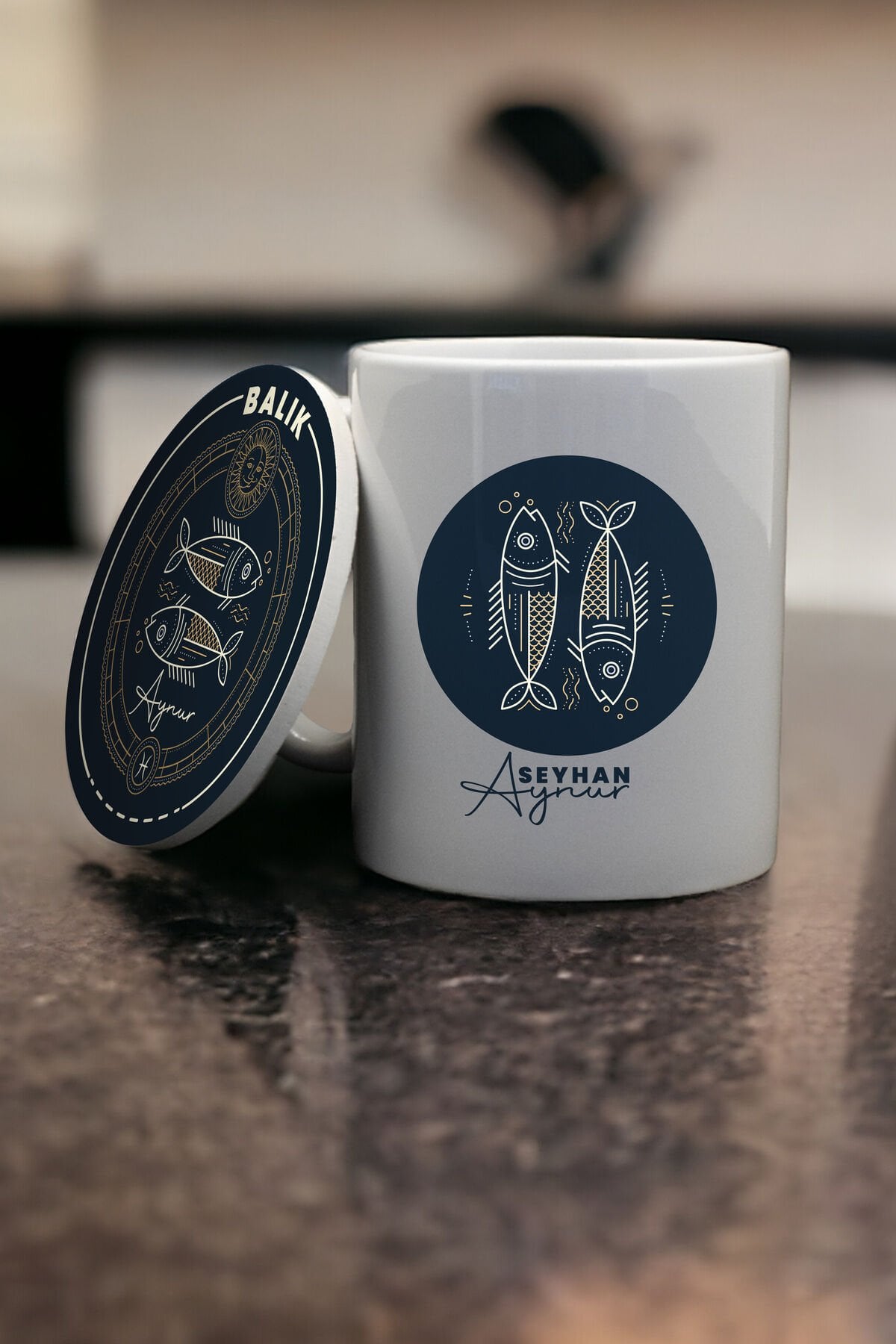 Kişiye Özel Porselen Kupa ve Bardak Altlığı Seti Özel Tasarımlı Burçlu Bardak ve Bardak Altlığı Seti Tekli