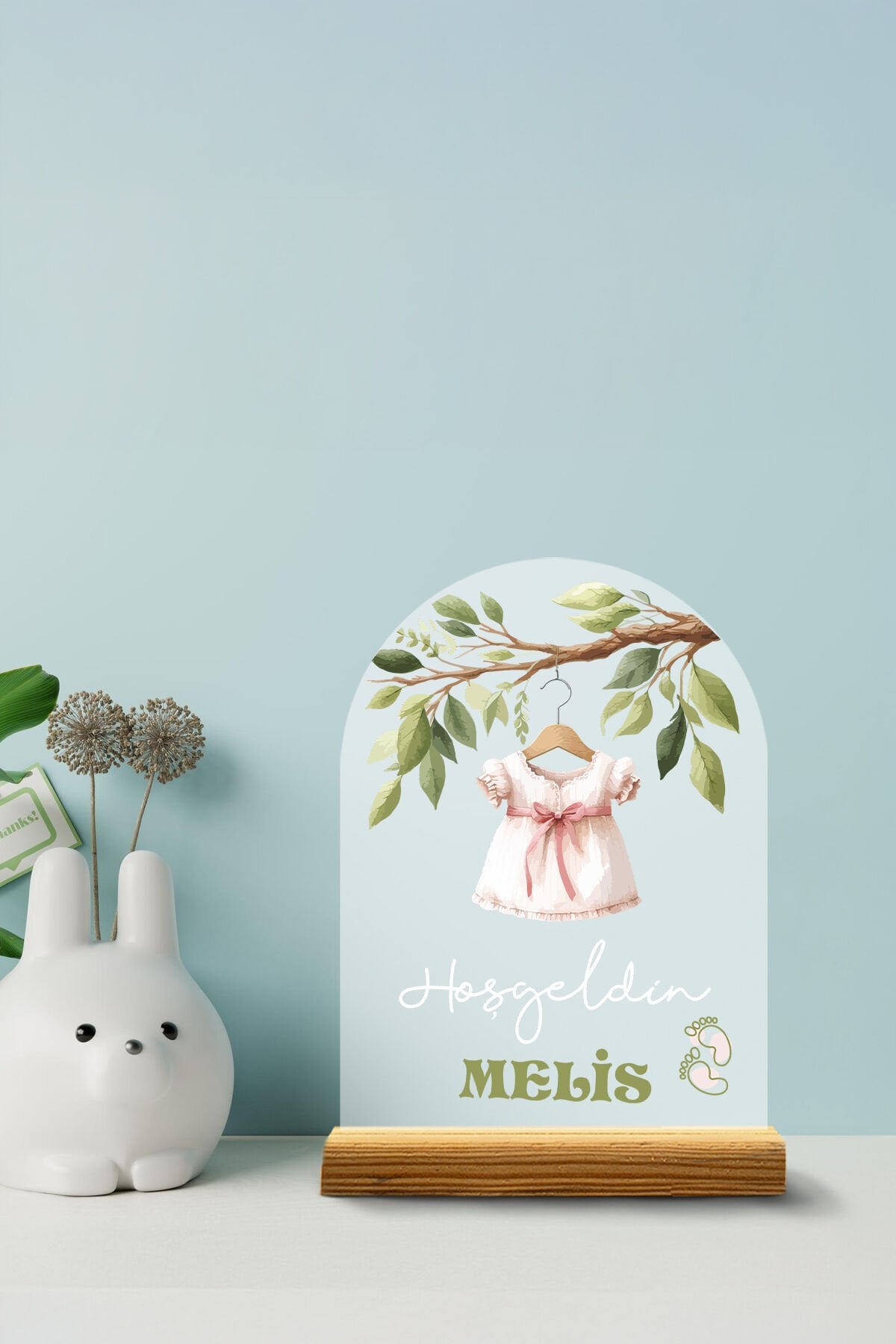 Yenidoğan Kız Bebek İçin Kişiselleştirilebilir - Kıyafet Modelli İsme Özel Dekoratif Masa Süsü Model 4