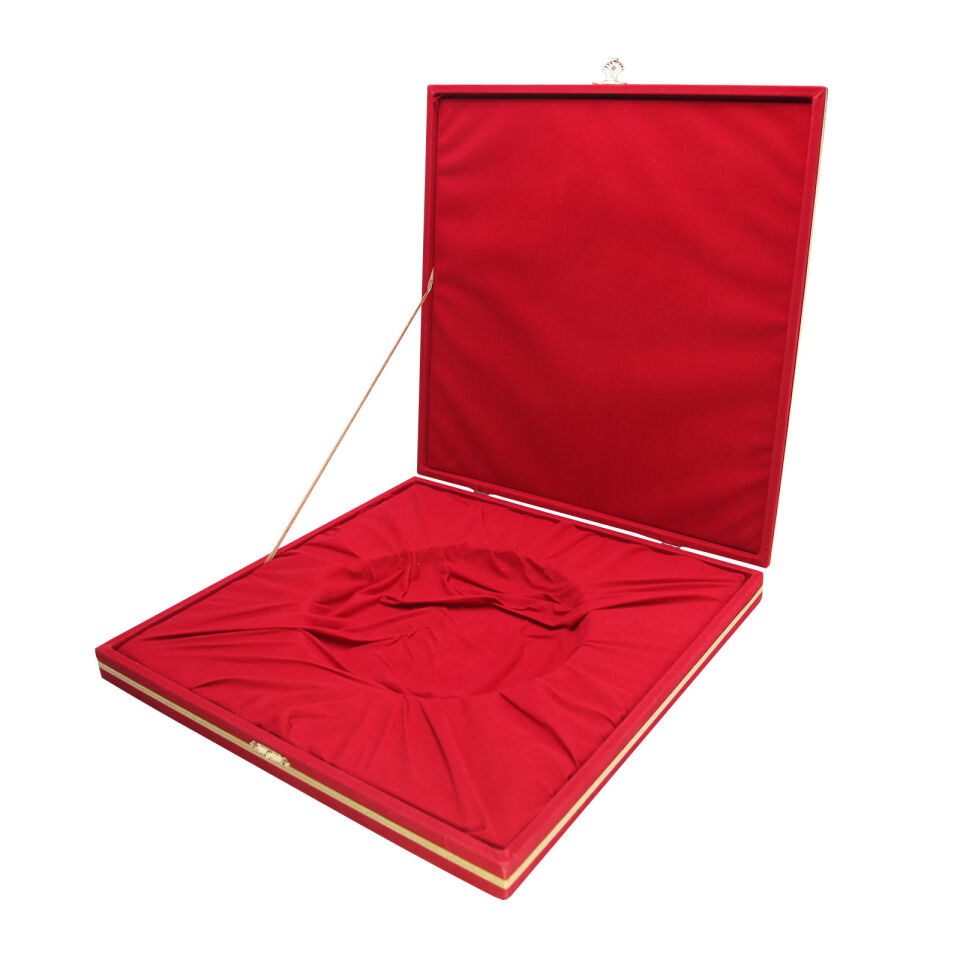 DENİM KIRMIZI KADİFE TABAK KUTUSU (27X27 CM) Kırmızı - 30X30 CM